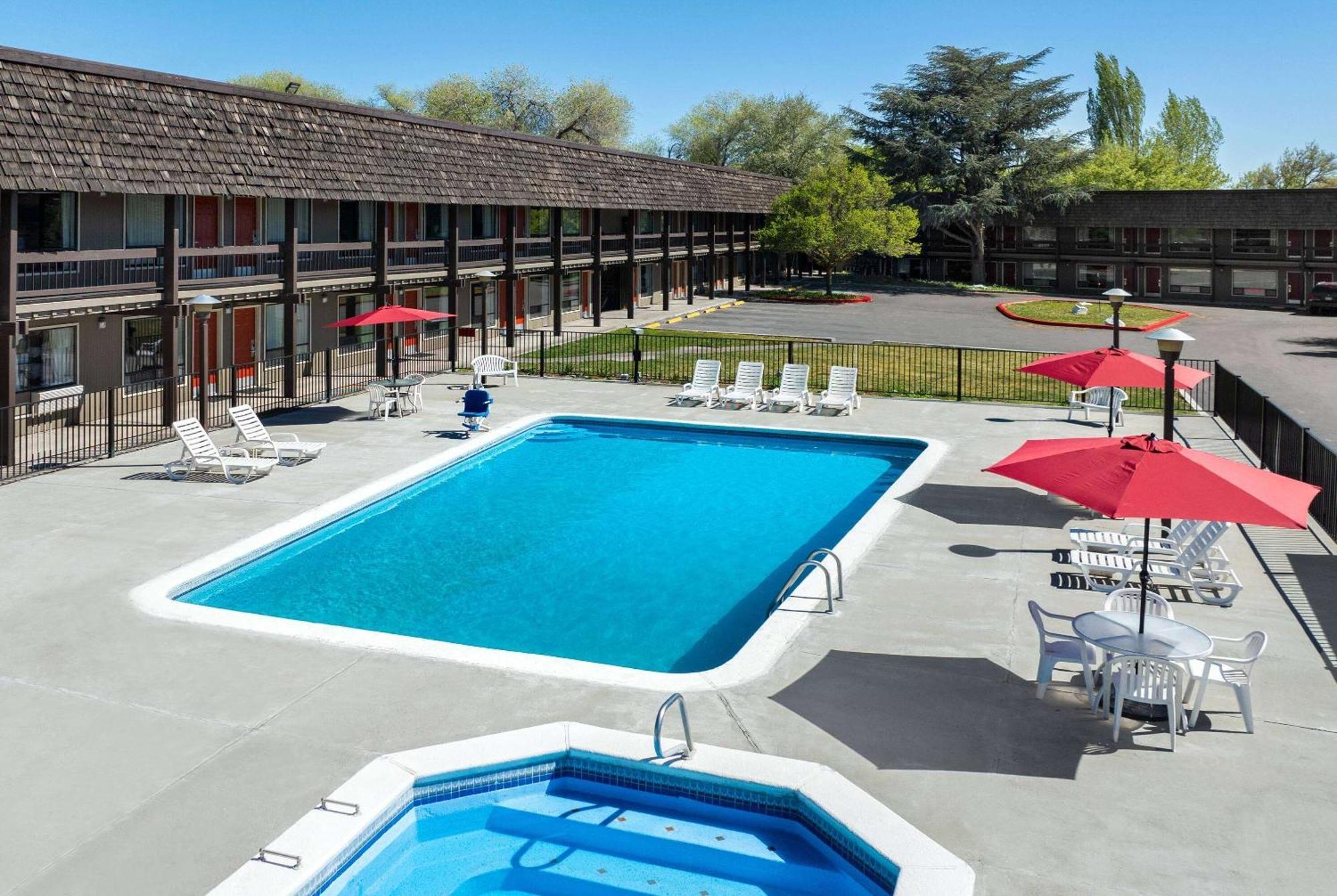 Days Inn By Wyndham Klamath Falls Esterno foto
