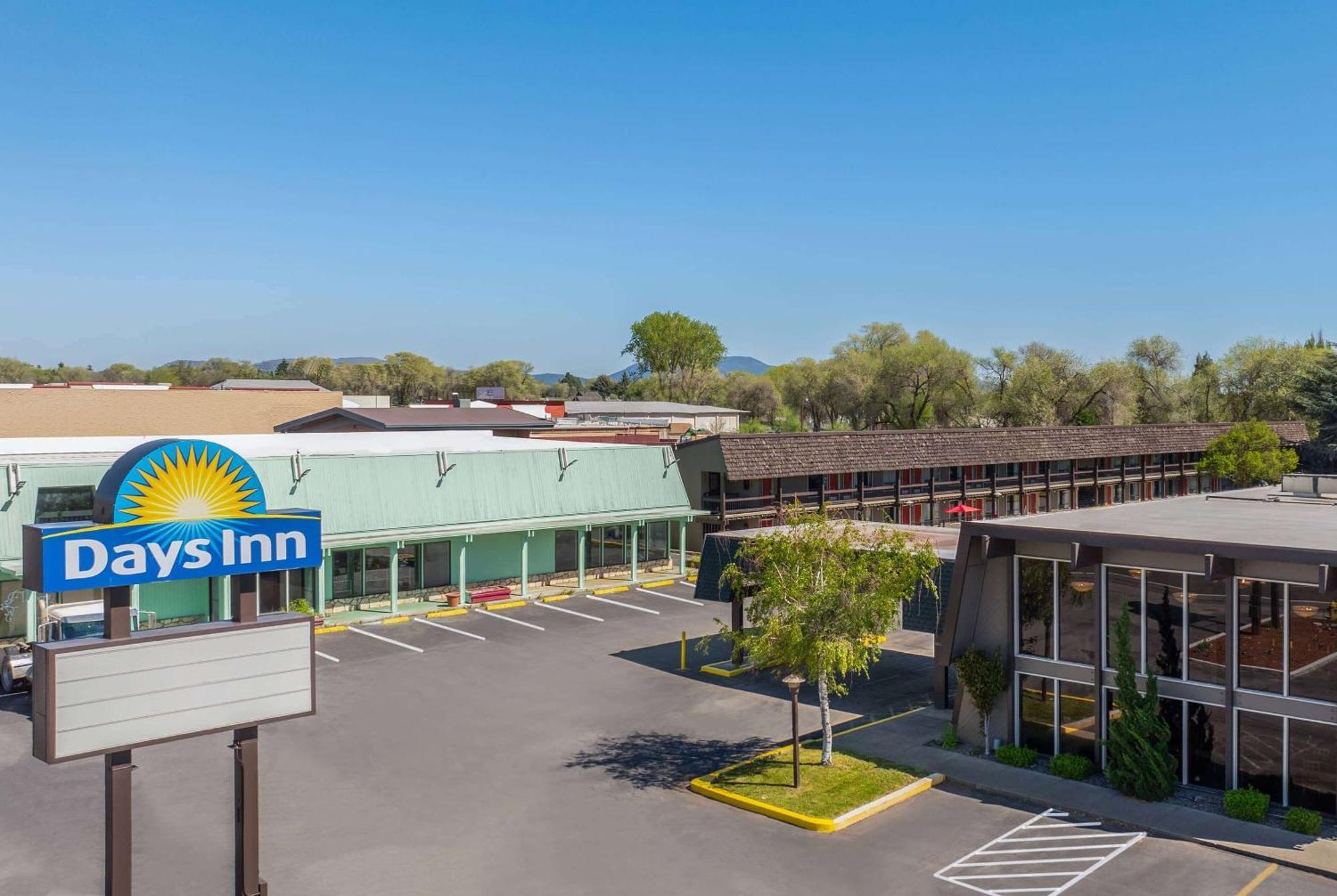 Days Inn By Wyndham Klamath Falls Esterno foto